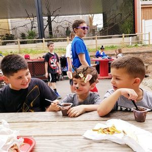 Meet your Posher, Joy